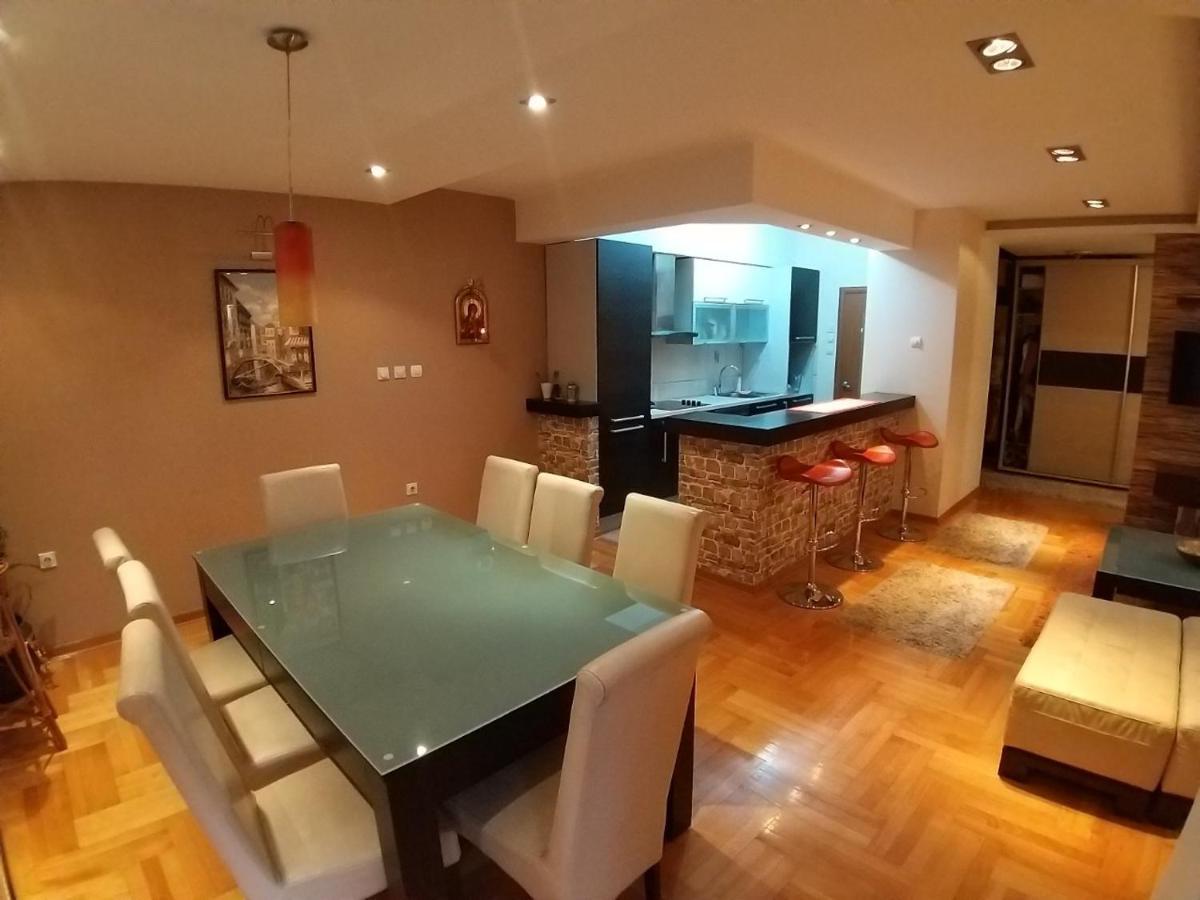 Brown Apartment - Nis Center Экстерьер фото